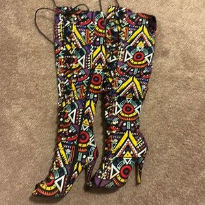 Zip up open toed heeled boots